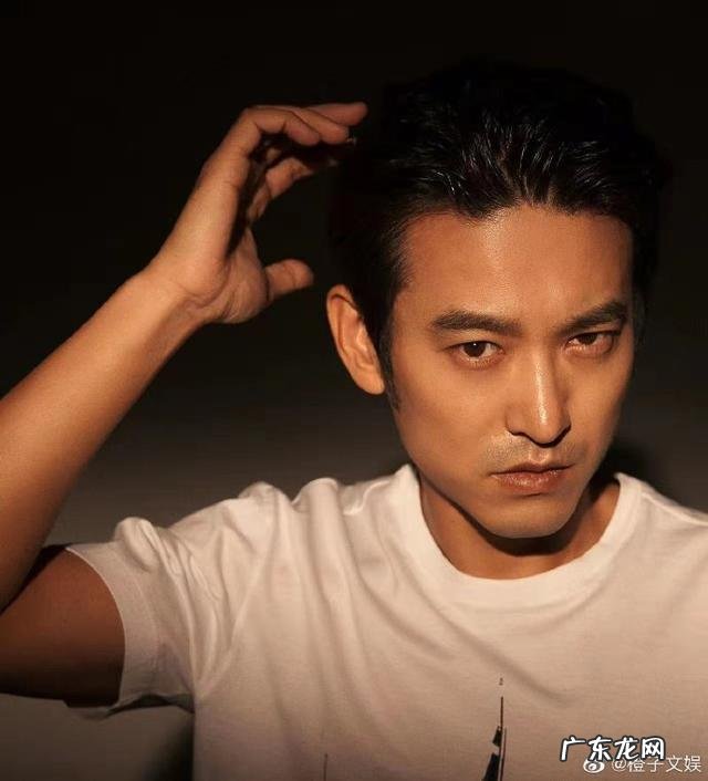 梦幻联动！《你好星期六》王鹤棣学《星汉灿烂》名场面凌不疑抱 吴磊将录制你好星期六