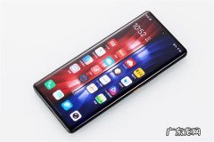 iqoo8pro是什么屏幕,iqoo8是什么屏幕材质？