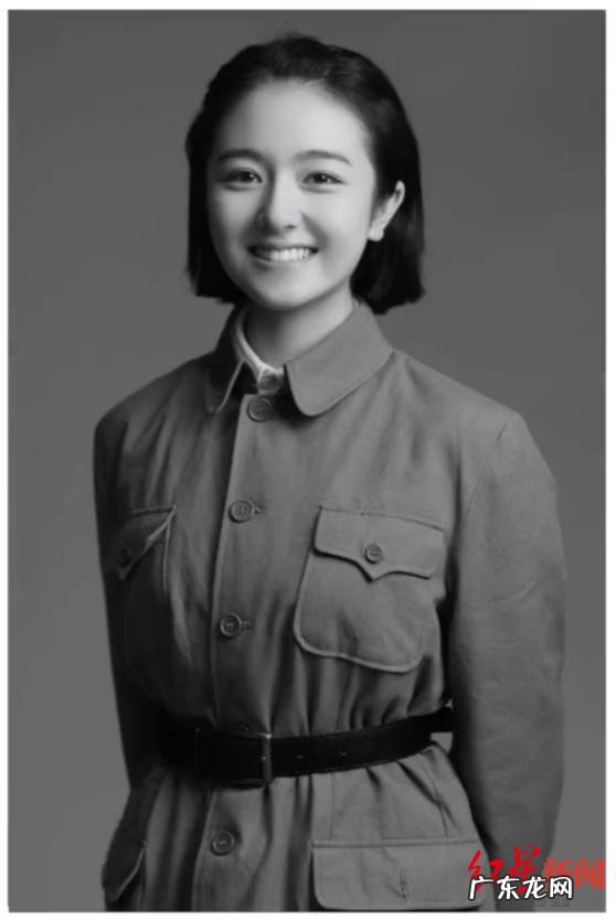 关晓彤被赞台词铿锵 吴谨言再现话剧名旦张瑞芳