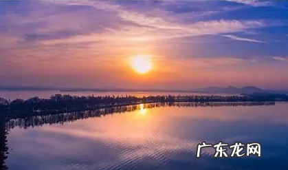 武汉11月是秋天还是冬天,武汉大学在几月下雪?