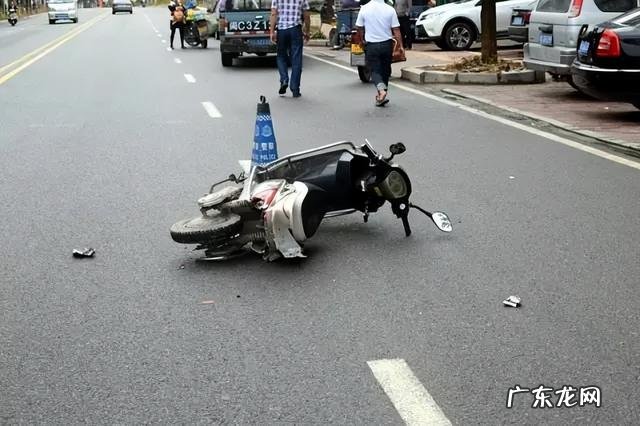 六天后大出血死亡 男子出车祸 600 私了 6 天后大出血死亡