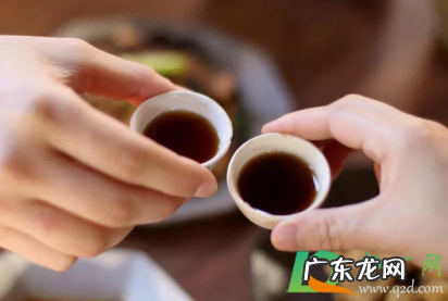 黄酒有白色漂浮物还能喝吗,黄酒变浑浊了还能喝吗?