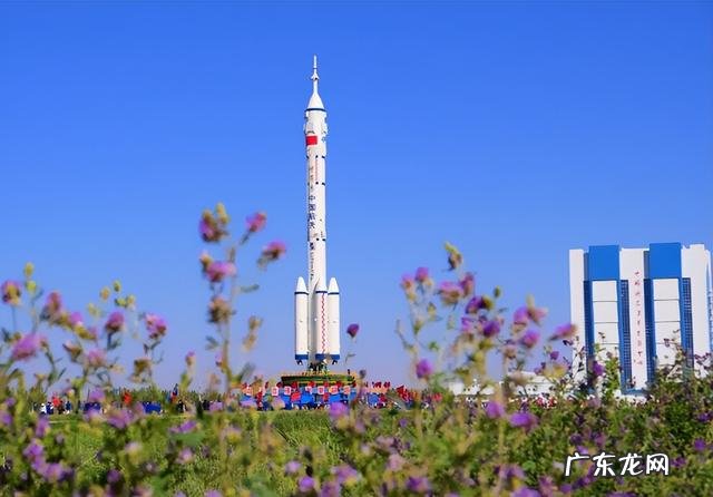 神舟十四号船箭组合体转运至发射区 神十五近日择机发射