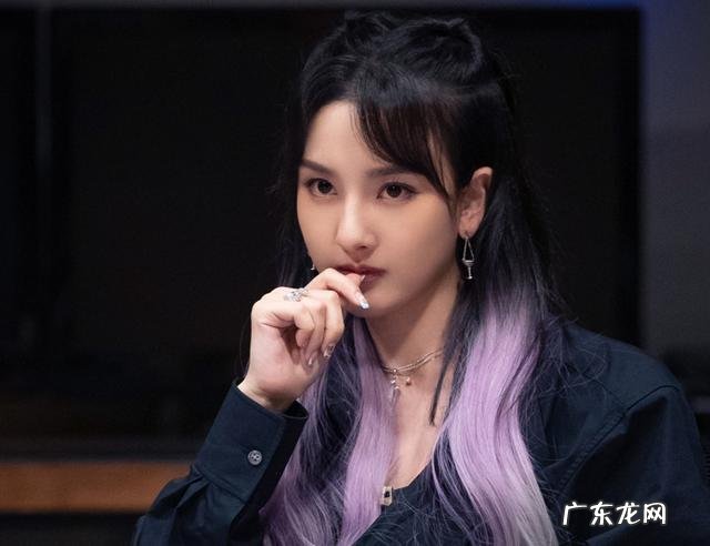 橘子晚报/袁冰妍公司偷税；周杰伦新专辑未发豆瓣先开分； 白鹿说有点子创作天赋在身上