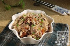 用电饭煲焖芋头饭怎么操作 芋头焖饭的做法具体步骤