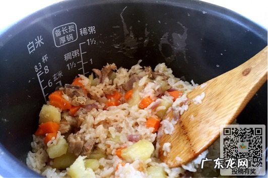 怎样做羊肉焖饭 羊肉焖饭的制作步骤图解