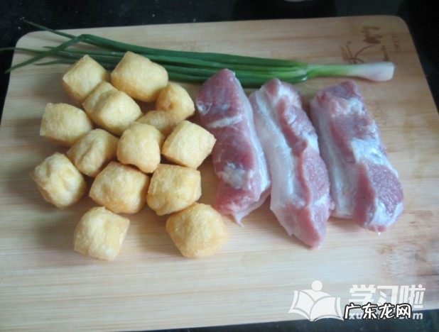 红烧肉焖油豆腐的最正宗做法 油豆腐焖肉最正宗的做法