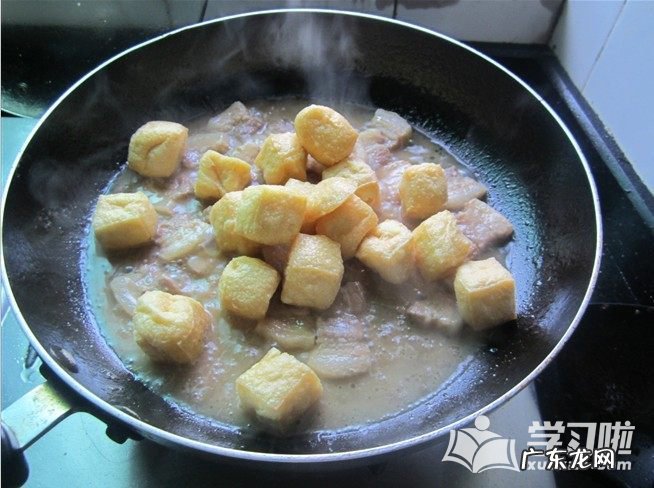 红烧肉焖油豆腐的最正宗做法 油豆腐焖肉最正宗的做法