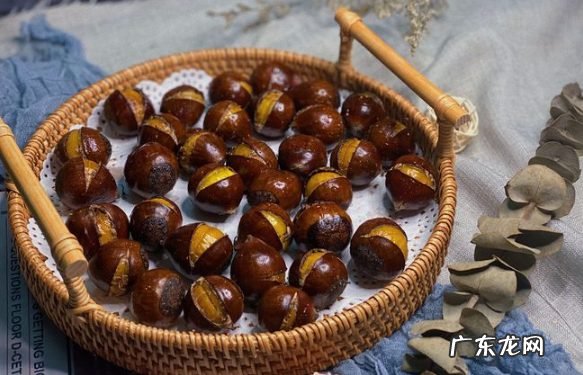 烤板栗用什么油都可以吗,板栗怎么烤容易剥皮?