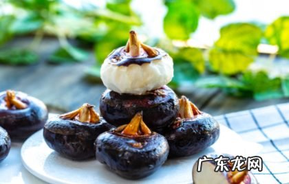 荸荠皮能用嘴啃吗,喜欢啃嘴皮代表什么?