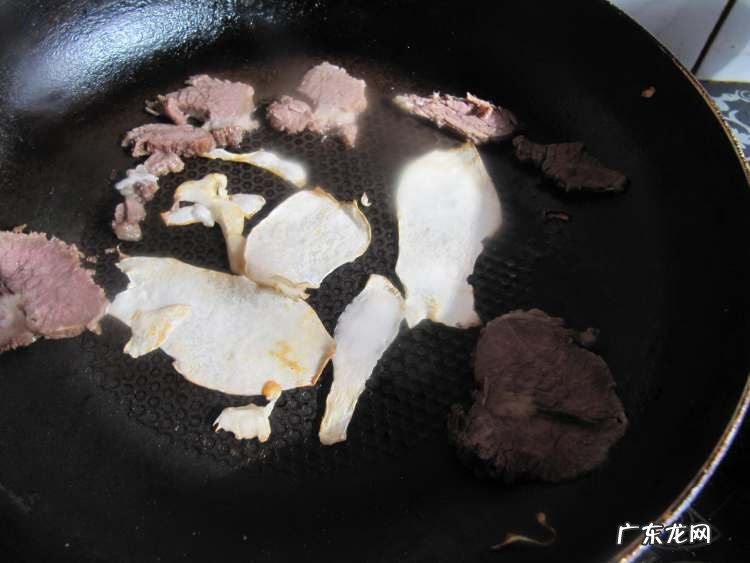 香煎杏鲍菇图片 美味香煎杏鲍菇的做法推荐