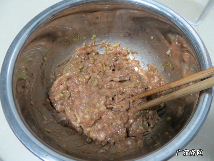 水煎包怎么制作方法 自制水煎包的做法教程