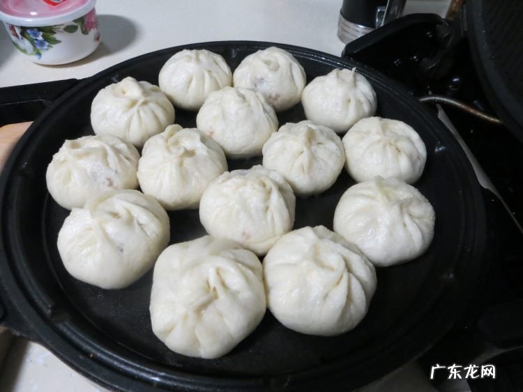 水煎包怎么制作方法 自制水煎包的做法教程