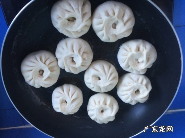 水煎包制作步骤 水煎包的做法具体步骤