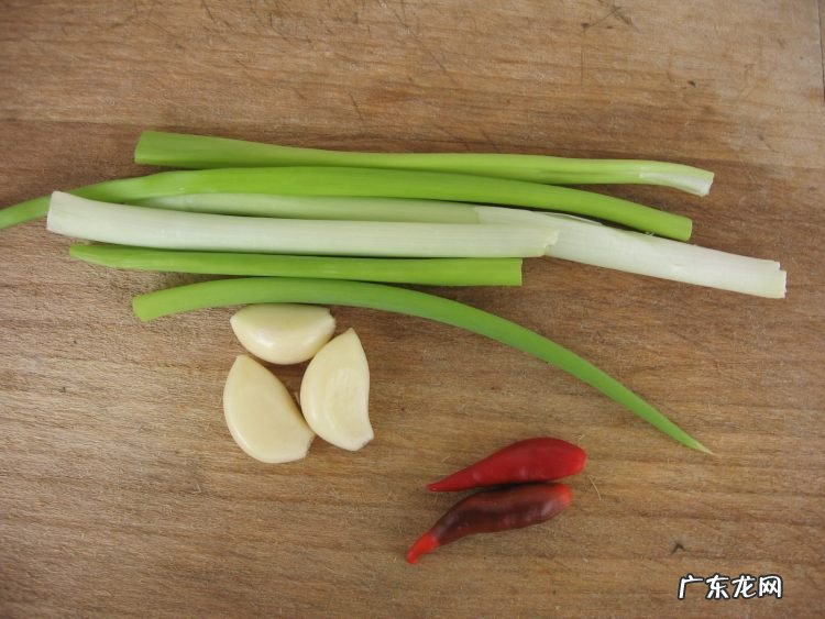 香辣豆腐的家常做法 家庭版香辣煎豆腐的做法步骤