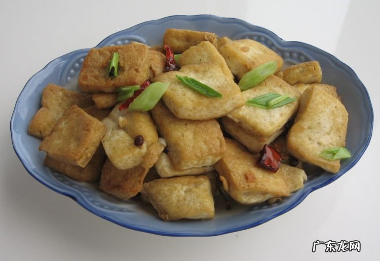 香辣豆腐的家常做法 家庭版香辣煎豆腐的做法步骤