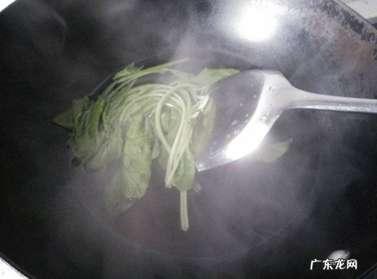 菠菜蛋饼的做法大全图解 菠菜鸡蛋饼的制作方法教程