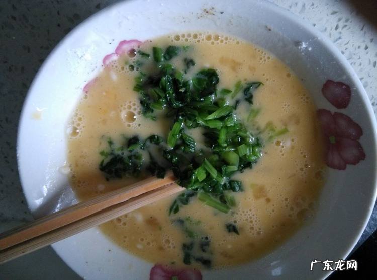 菠菜蛋饼的做法大全图解 菠菜鸡蛋饼的制作方法教程