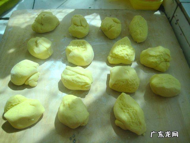 玉米饼怎么做最好吃 玉米饼简单好吃的做法