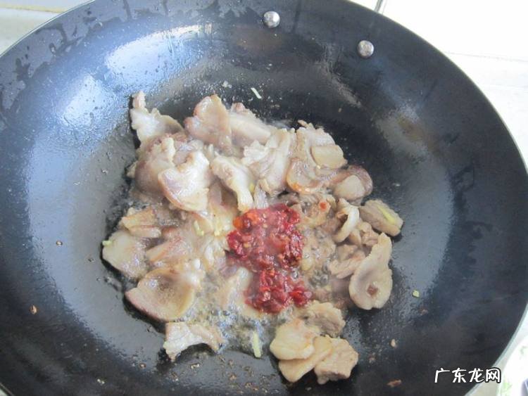 煎猪肉干的做法 老干妈煎肉的简单制作方法