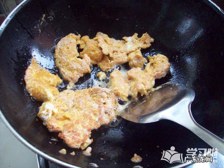 香煎鱼籽怎么做好吃窍门 香煎鱼籽的制作教程图解