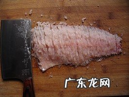 煎鱼饼怎么做好吃窍门 香煎鱼饼的营养做法教程