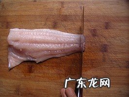 煎鱼饼怎么做好吃窍门 香煎鱼饼的营养做法教程
