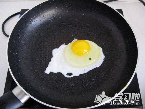 葱油饼的家常做法简单的做法 葱油饼简单又美味的做法