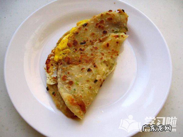 葱油饼的家常做法简单的做法 葱油饼简单又美味的做法
