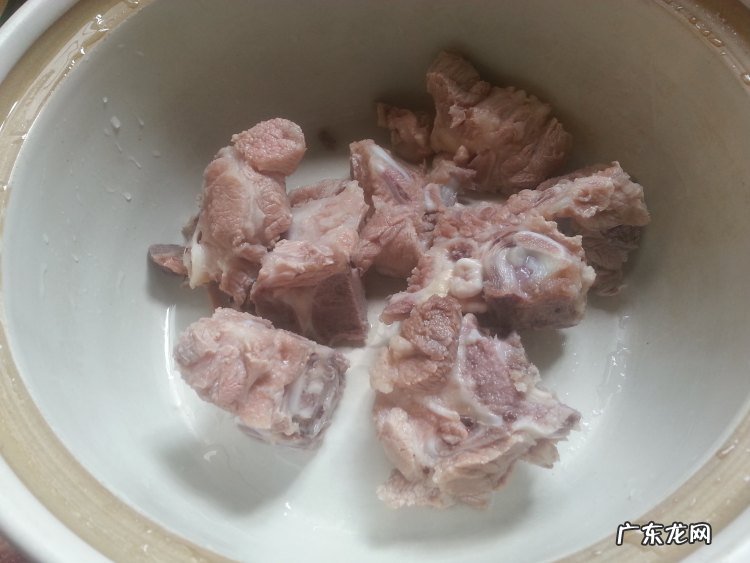 莲藕汤怎么做好吃又简单 莲藕汤的制作方法教程