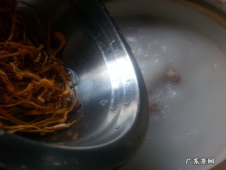 莲藕汤怎么做好吃又简单 莲藕汤的制作方法教程