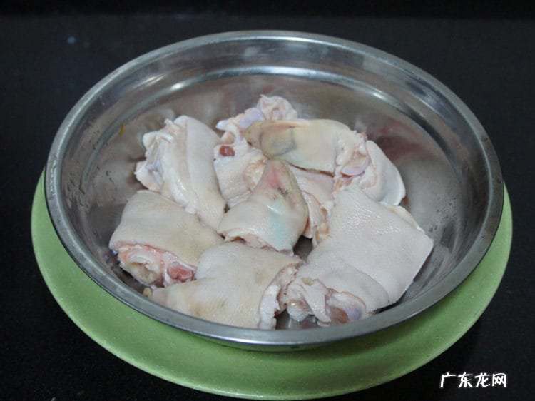 莲藕汤如何做 莲藕汤的做法步骤图文教程