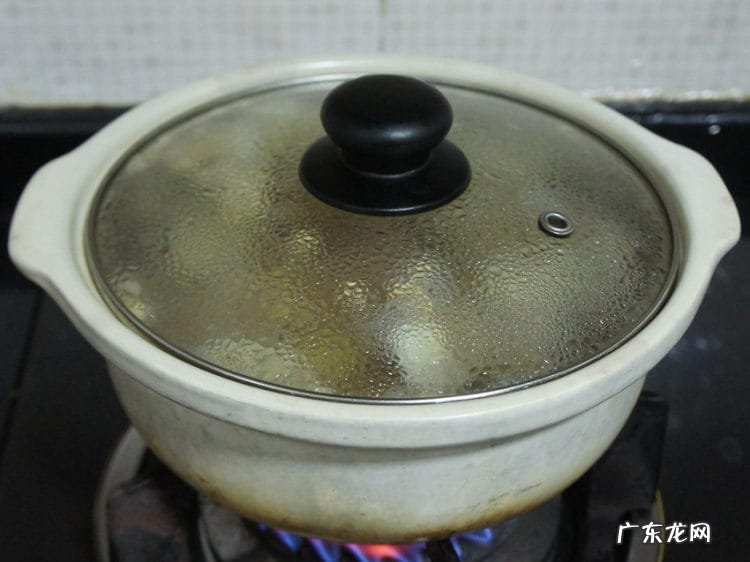 莲藕汤如何做 莲藕汤的做法步骤图文教程