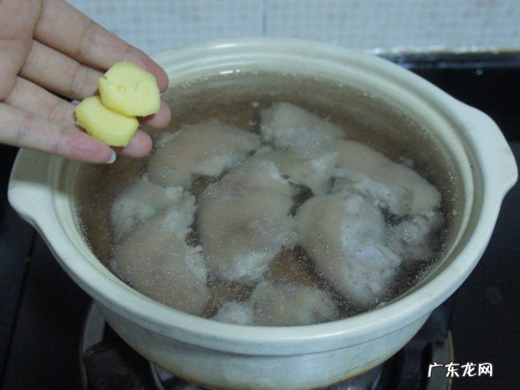 莲藕汤如何做 莲藕汤的做法步骤图文教程