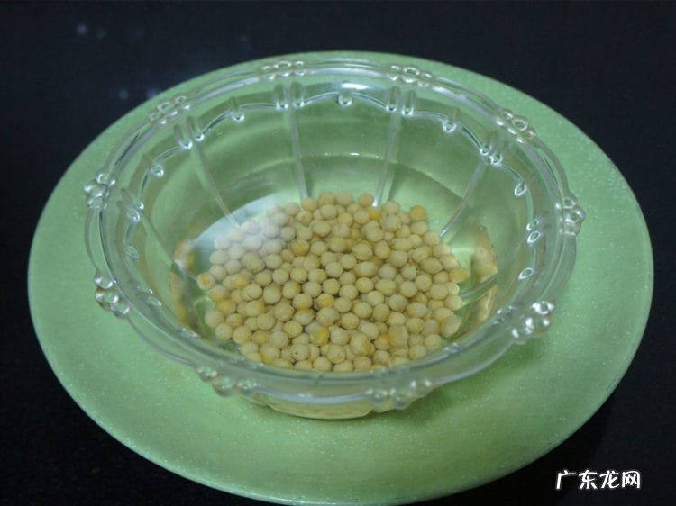 莲藕汤如何做 莲藕汤的做法步骤图文教程