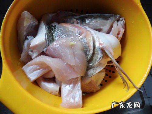 酸菜鱼的做法步骤如下 酸菜鱼的做法具体步骤