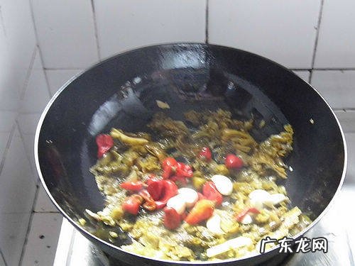 酸菜鱼的做法步骤如下 酸菜鱼的做法具体步骤