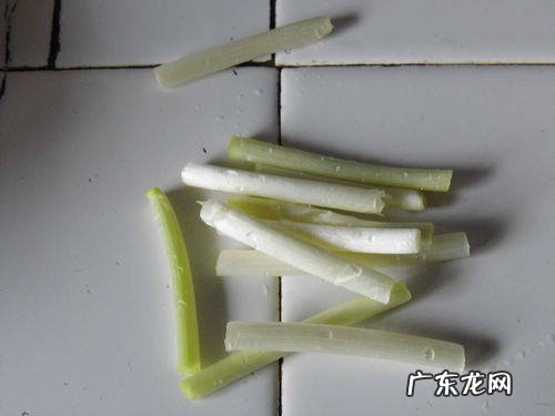 酸菜鱼的做法步骤如下 酸菜鱼的做法具体步骤