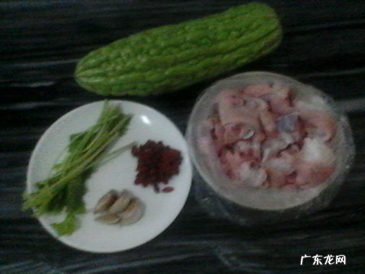 苦瓜汤的做法 苦瓜汤最正宗的做法推荐