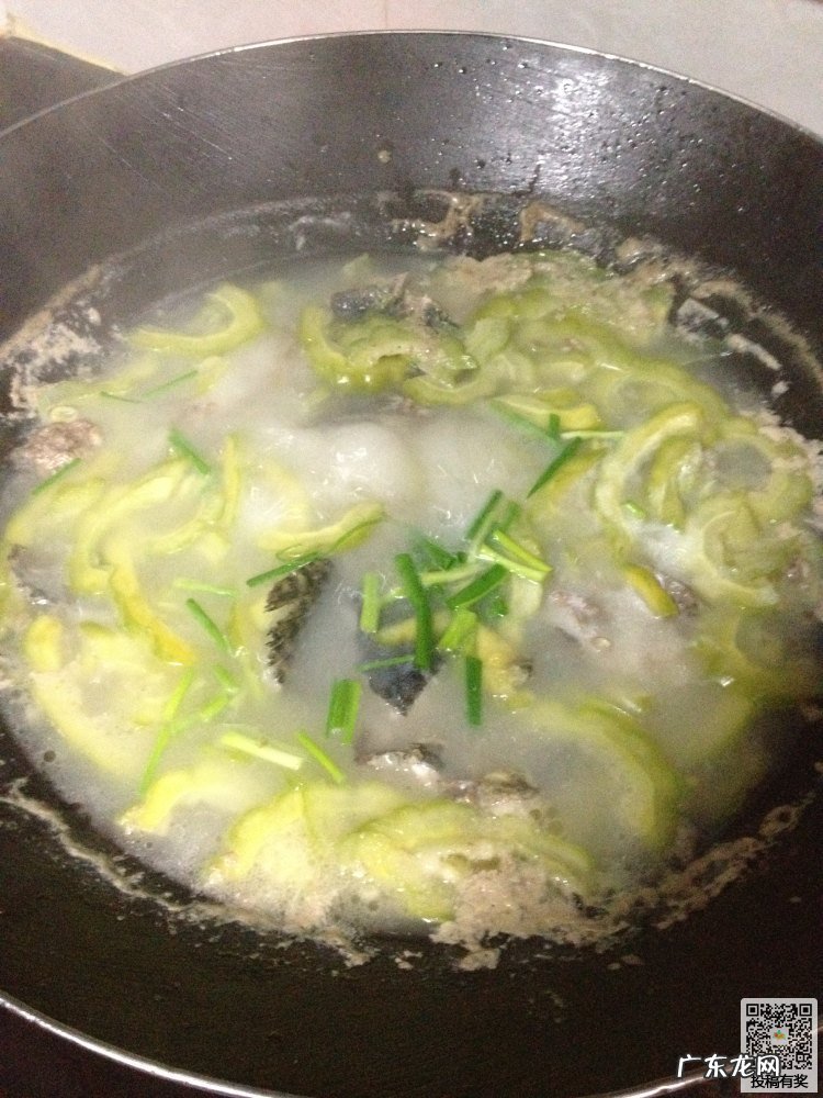 苦瓜汤加什么煮好喝 苦瓜汤怎么煮好喝又营养