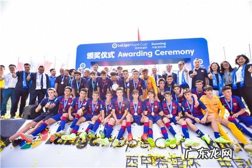 世界杯上西班牙年龄最小首发球员 原来加维来过中国