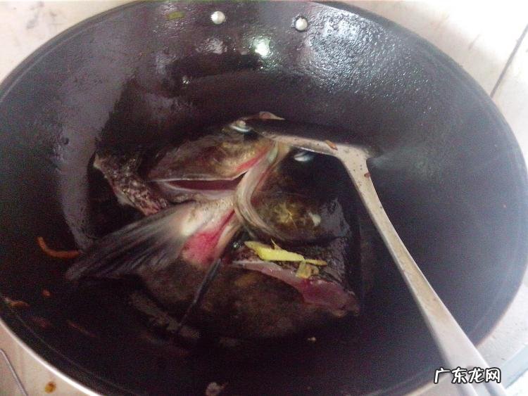 冬瓜煲鱼头汤的做法 冬瓜鱼头汤怎么炖好吃又营养