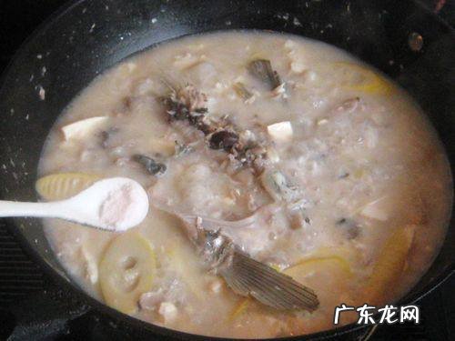 鱼头炖汤怎么做 炖鱼头汤的做法图文教程