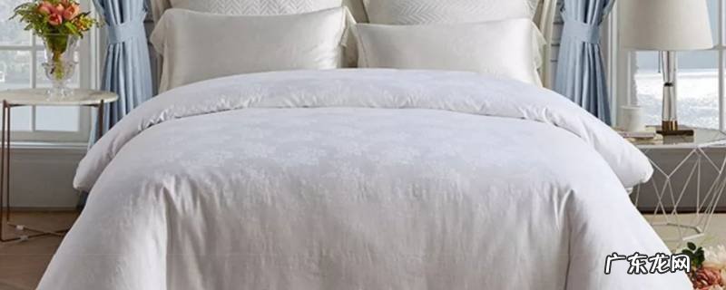 蚕丝被可以烘干机烘干吗,蚕丝被可以放烘干机烘干吗