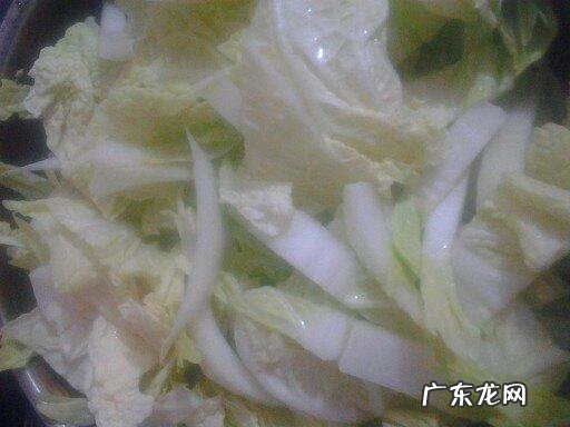 白菜粉条炖豆腐怎样做好吃 白菜粉条炖豆腐最正宗的做法