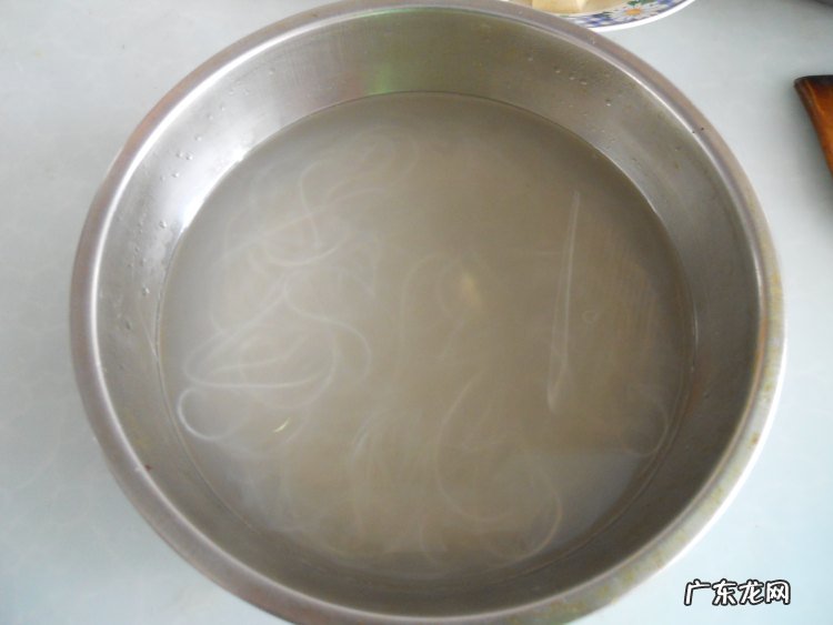 炖白菜豆腐粉条的做法窍门 白菜粉条炖豆腐的制作教程图解