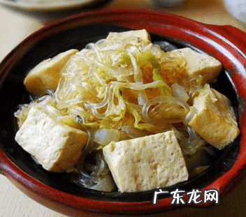 白菜粉条炖豆腐怎么做好吃又简单 白菜粉条炖豆腐的做法图文教程
