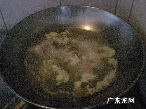 草鱼炖豆腐怎样做 家庭版草鱼炖豆腐做法步骤