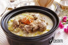 酸菜炖排骨的做法东北窍门 酸菜炖排骨的制作教程图解