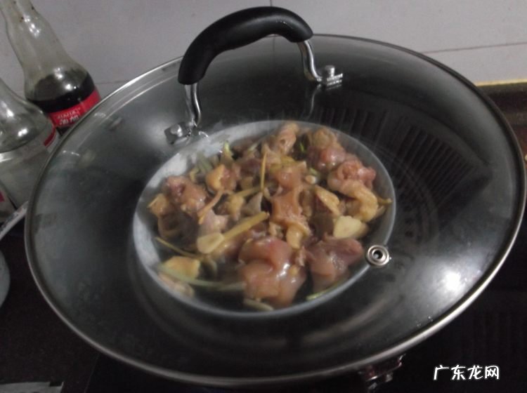 怎样做木耳蒸鸡 木耳蒸鸡简单又美味的做法